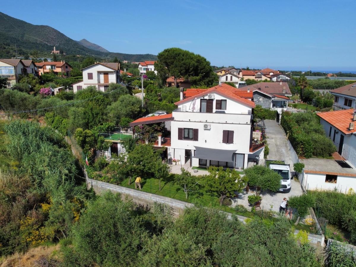 Villa Marco Aurelio Cisano sul Neva Ngoại thất bức ảnh